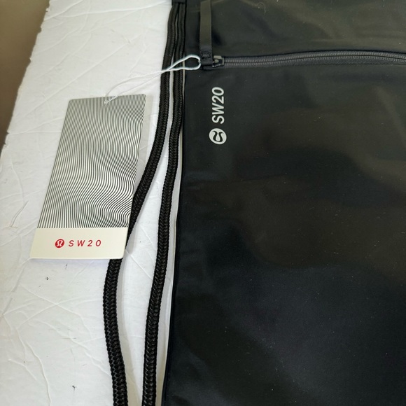 Lululemon NEW Seawheeze SW20 Nylon Backpack Med Drawstring Bag Zip Pocket Unisex - Picture 11 of 13